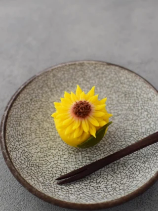 かっぱ橋道具街にあるクッキータワーがテレビで話題の馬嶋屋菓子道具店